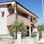 Apartament Ema *