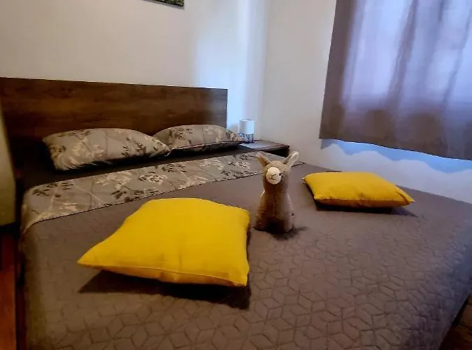 Apartment Ema *