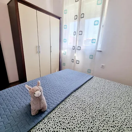 Ema Apartment