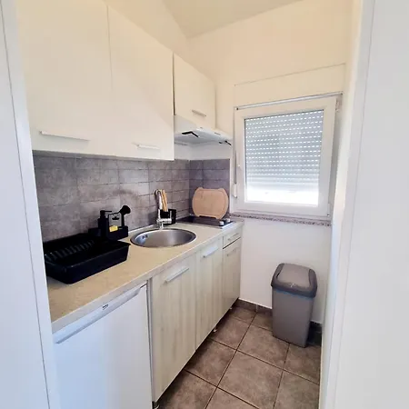 Apartment Ema