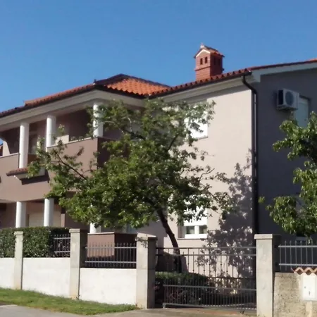 Apartment Ema