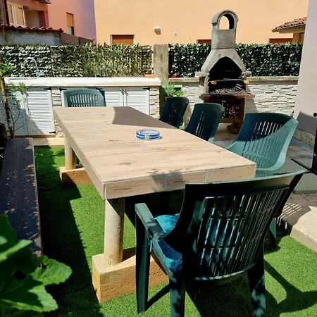 Apartment Ema Pula